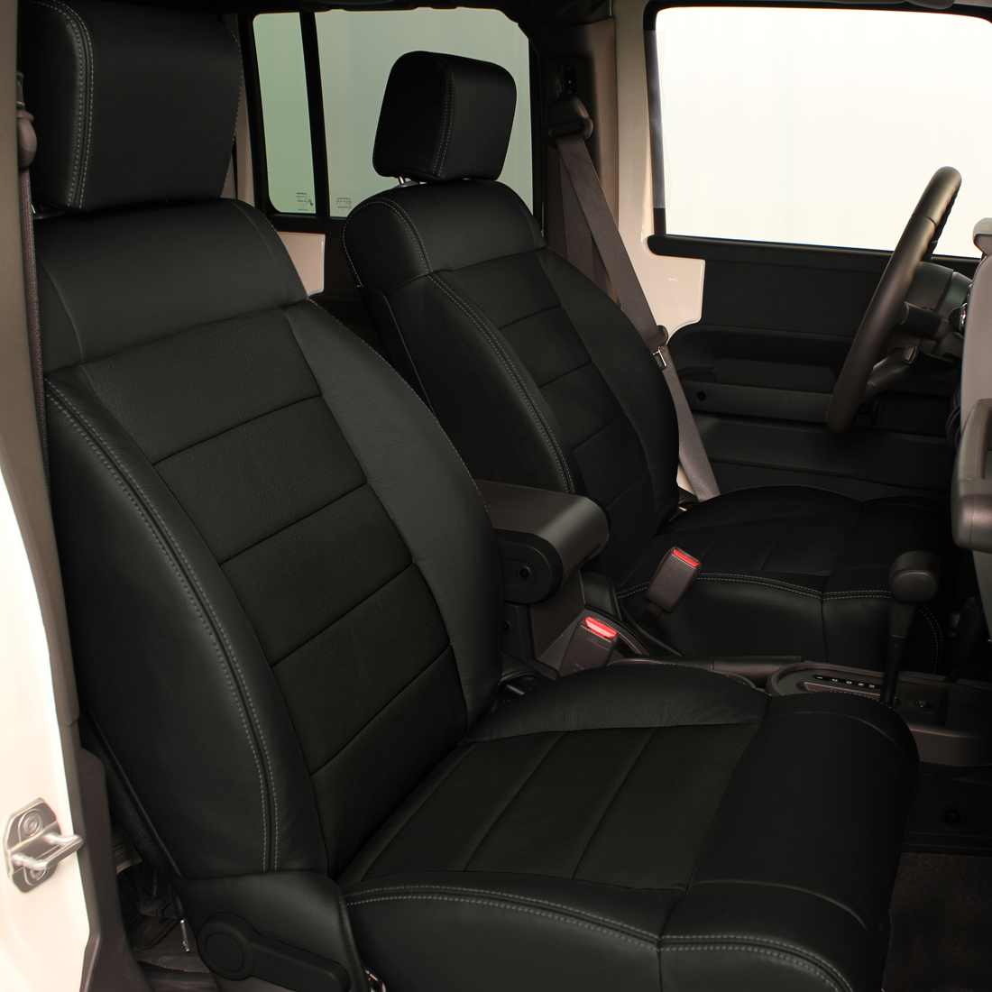 DK GRAPHITE wrap, Perf Inserts, LT GREY double stitching