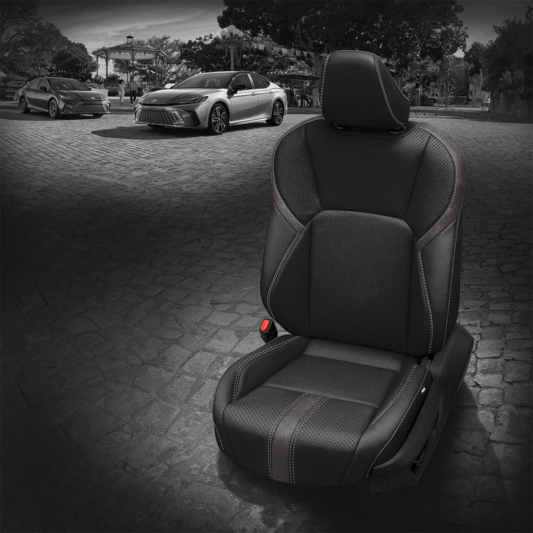 BLACK wrap, ~6929 DARK SLATE Wings, Perf Body, SILVER contrast all stitch